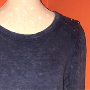 FOREVER 21~Stud Shoulder~Acid-washed Sweatshirt